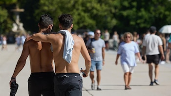 Julio se despide con más de media España en riesgo por altas temperaturas el tercer día de la ola de calor