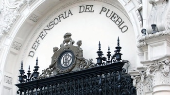 Defensoría ofrece empleos con sueldos de hasta S/10.500 para profesionales en Derecho, Economía y Administración