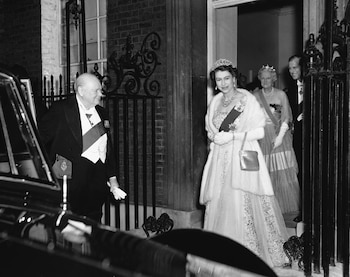 Winston Churchill y la reina