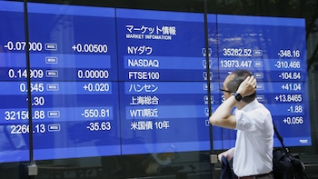 El Nikkei y el Kospi sufren fuertes caídas arrastrados por el desplome tecnológico