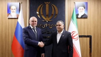 Rusia e Irán debaten "fortalecer