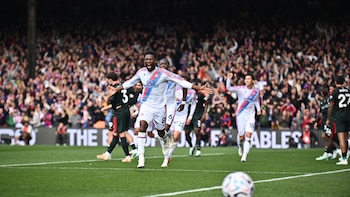 Jefferson Lerma llegó a 400 partidos en el fútbol europeo y lo celebró con gol: el colombiano le dio la ventaja al Crystal Palace vs. Nottingham Forest