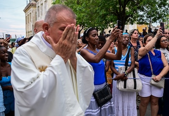 Celebración a la virgen de la regla y yamayá en Cuba