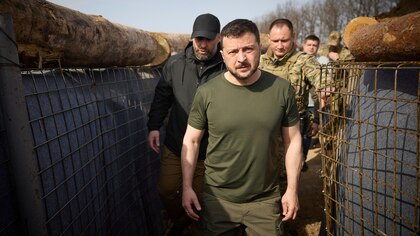 Zelensky informó que continúan los combates en la región de Kharkiv