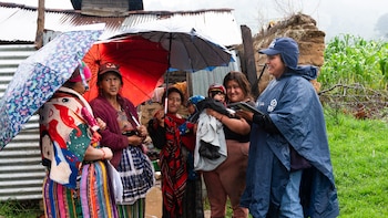 La pobreza multidimensional llega al 57,7% en Guatemala y el gobierno acelera el registro social de hogares para focalizar ayudas