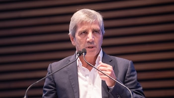 Los tres datos que incomodan al Gobierno y una licitación determinante para testear el humor del mercado