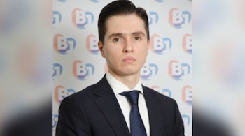 Víctor Manuel Mendoza, actual funcionario