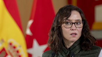 Ayuso lamenta la imagen que da España al mundo ante la falta de trenes y la huelga en aeropuertos