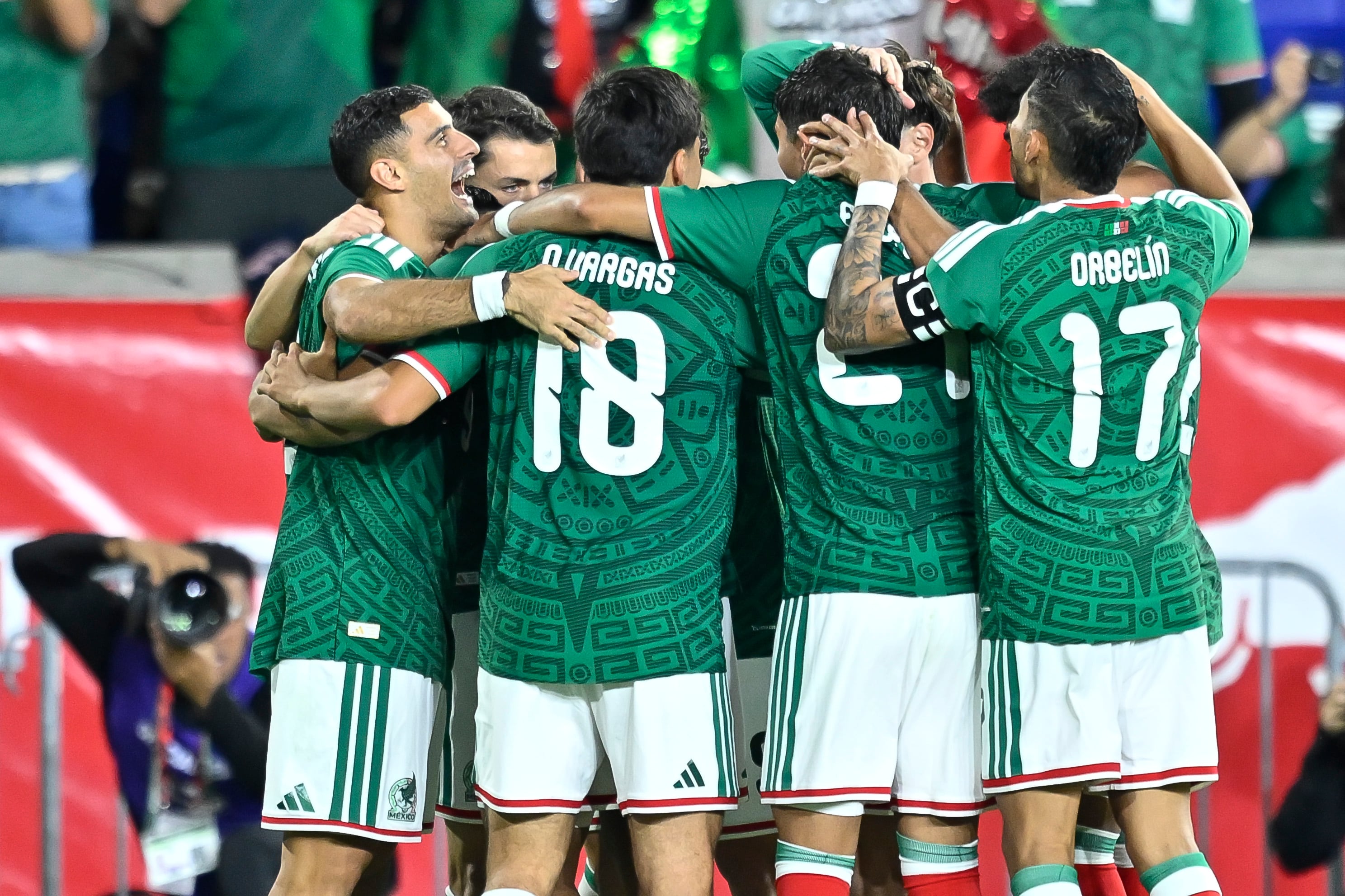 México empata con Perú en amistoso; Márquez sigue sin ganar