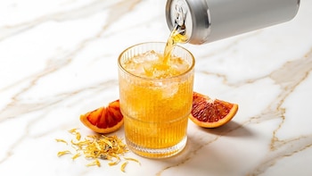 Afirmaciones saludables sobre refrescos prebióticos cuestionadas en nuevo estudio nutricional