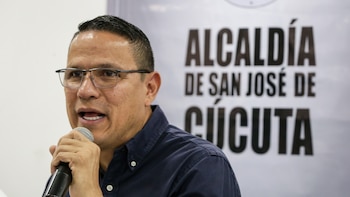 Alcalde de Cúcuta atribuyó el atentado en Los Patios a represalias de grupos armados tras ofensiva militar: “Es una respuesta natural”