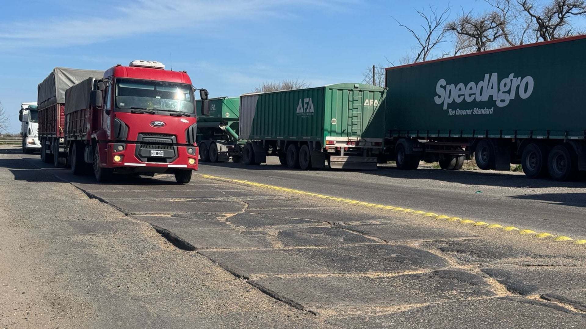 Su trazado conecta rutas nacionales y provinciales fundamentales para el movimiento de cargas, evitando que miles de camiones deban atravesar zonas urbanas