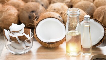 Cómo consumir agua de coco para absorber sus nutrientes