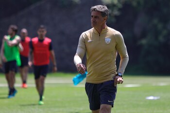 El entrenador español José Miguel