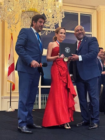 La distinción fue entregada como