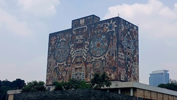 Médico cirujano, administración y derecho: así bajó el número de aciertos mínimos para las licenciaturas más demandadas de la UNAM