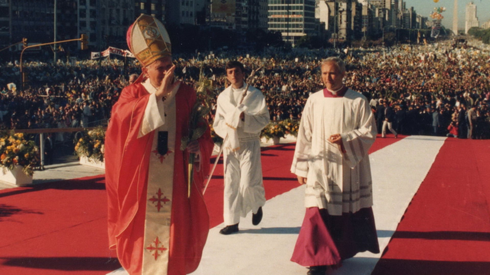 La multitudinaria misa de Juan Pablo II en la 9 de Julio