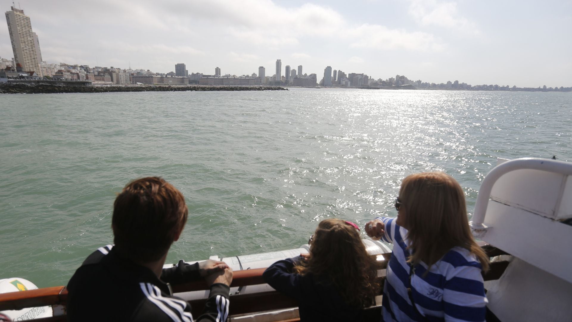 Las actividades al aire libre en Mar del Plata permiten disfrutar la costa y paisajes únicos (EMTURYC)