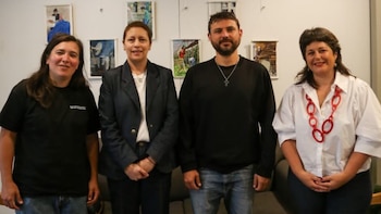 Juan Grabois junto a las