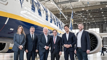 Ryanair inaugura su hangar en