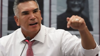 Alito Moreno acusa a Morena de “agandalle dictatorial” por reforma electoral en Zacatecas que cambia reparto de plurinominales