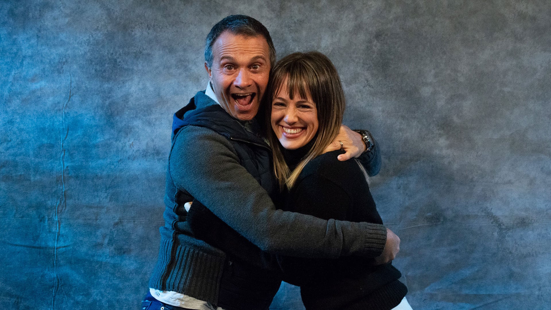 El embarazo de Mica Lapegüe sumó un nuevo episodio divertido cuando una foto espontánea con Maru Botana reavivó bromas sobre la relación con su padre, Sergio Lapegüe