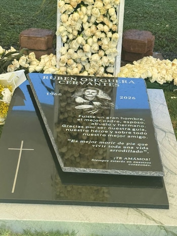 Supuesta imagen del epitafio de El Mencho. (X/@EnriqueEnVivo)