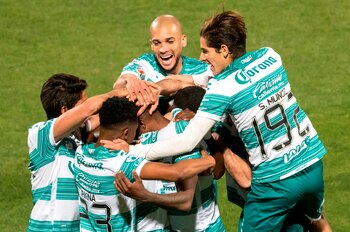 Santos Laguna venció sin piedad