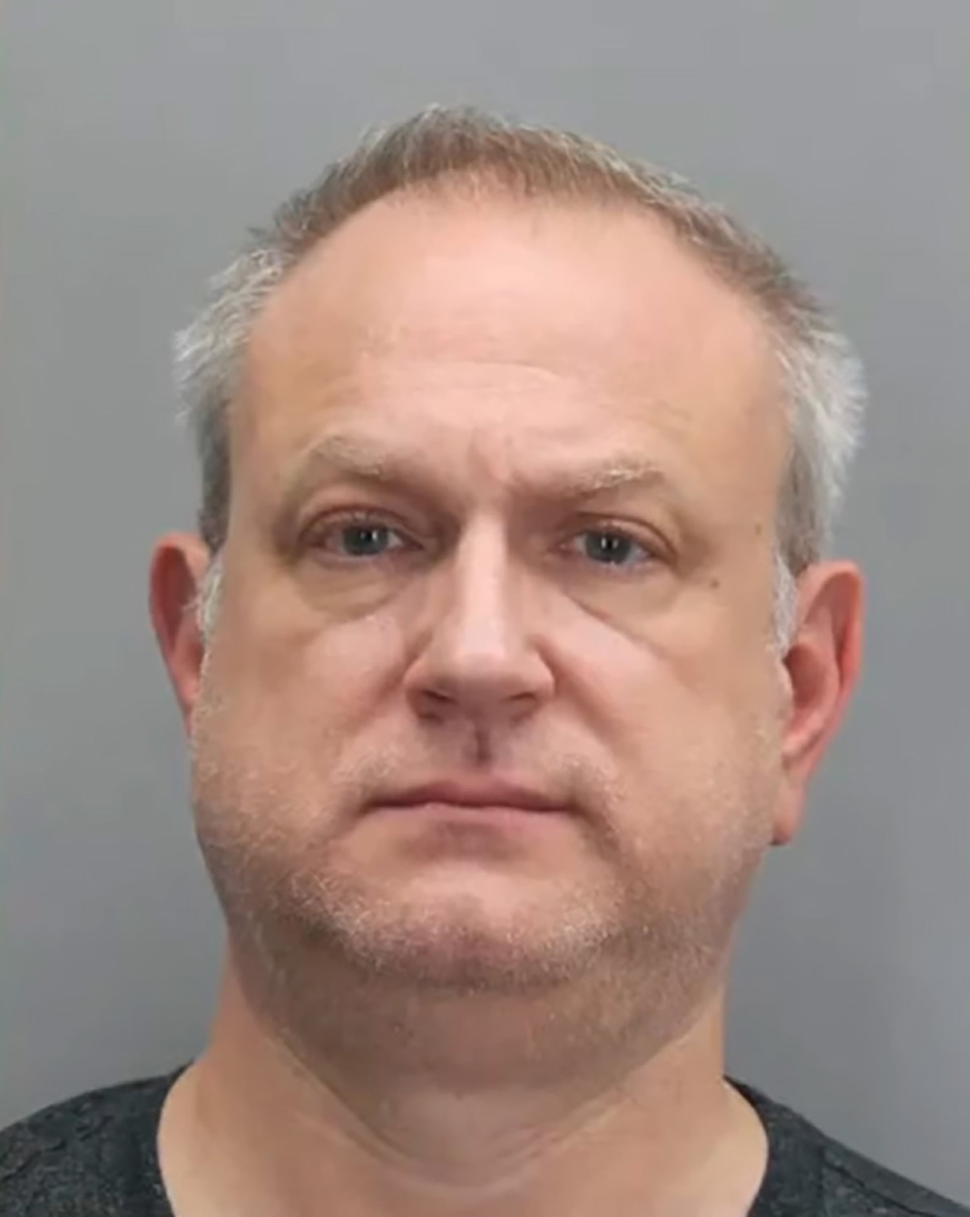 Stephan Smerk se entregó a la policía por el asesinato de Robin Warr Lawrence. El homicida, un exmilitar sin antecedentes, confesó que actuó movido por la compulsión de matar y seleccionó a su víctima al azar