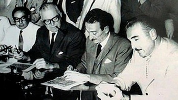 Los gobernadores Sylvestre Begnis (con