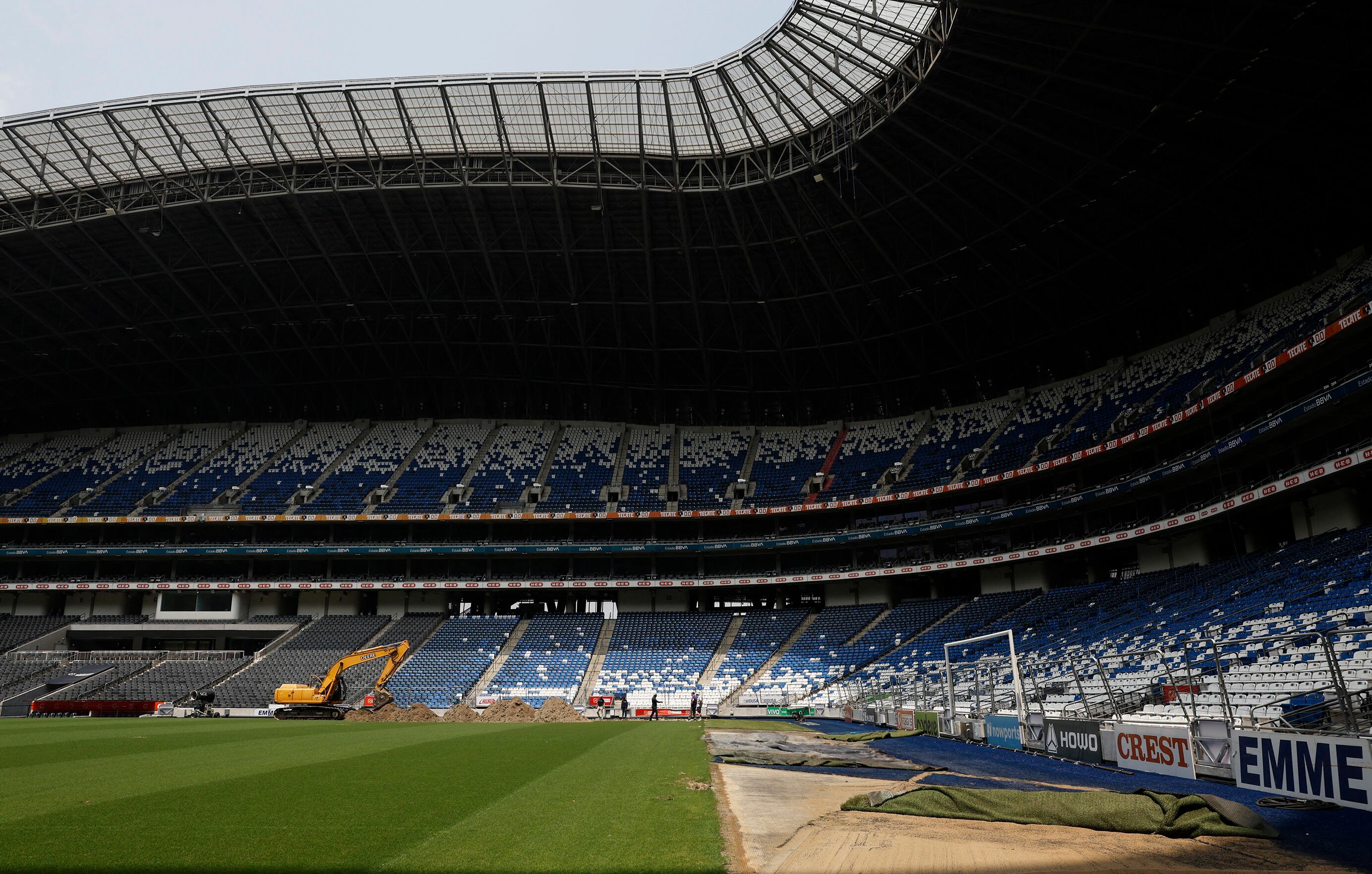 El Estadio Monterrey cambiará su césped para la Copa Mundial 2026 (REUTERS/Daniel Becerril)