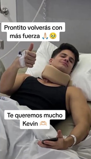 Una foto bastó para encender la alarma: Kevín Díaz apareció con collarín y los fans cuestionaron el “mensaje de calma” que dio Esto es guerra tras la caída. TikTok