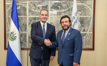 La conversación entre ambas delegaciones