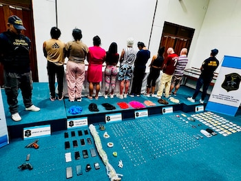 Droga, dinero, armas y otros