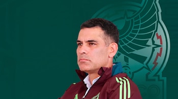 Con Colombia y Perú encabezando la lista de rivales, Márquez tendrá la oportunidad de hacer sus primeros ajustes en el Tri. (Imagen Ilustrativa Infobae)