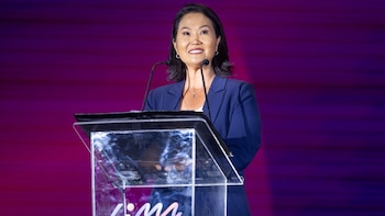 “Haremos realidad el lema ‘Juntos brillamos más’”, promete Keiko Fujimori durante ceremonia oficial de Lima 2027