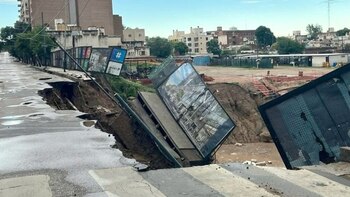 Feroz temporal en el sur de Córdoba calles hundidas, árboles caídos y cortes de luz portada
