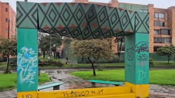 El monumento “Tierradentro, rombos y estrellas” recuerda el asesinato de Manuel Cepeda Vargas en Bogotá - crédito @quinteropfeifer/TikTok