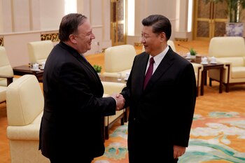 Pompeo junto al presidnete chino
