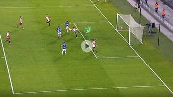 La espectacular atajada con la