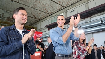 Pedro Sánchez presiona al Supremo para que “frene el intento de atropello” de Feijóo y Abascal y permita votar a los nacionalizados por la ‘ley de nietos’