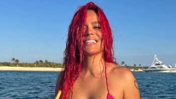 Karol G le dejó nave