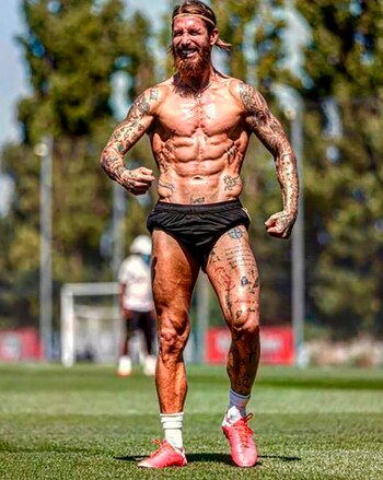 Sergio Ramos luce un impactante