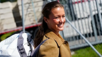 Isabella de Dinamarca, a su llegada al cuartel. (MADS CLAUS RASMUSSEN | EFE)