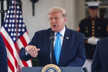 Donald Trump aseguró que existe un marco de acuerdo y dijo que las conversaciones incluirían el estrecho de Ormuz y la desnuclearización iraní. (EFE/ARCHIVO)