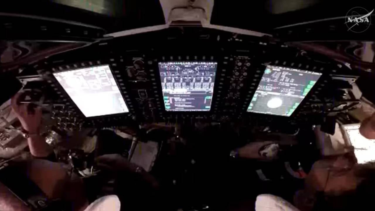 El sistema sanitario Universal Waste Management System, instalado en Orion, resolvió problemas técnicos y garantiza higiene para la tripulación en vuelos prolongados. (NASA)