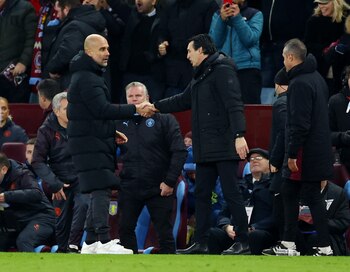 Emery saluda a Guardiola (Action Images via Reuters/Andrew Boyers)