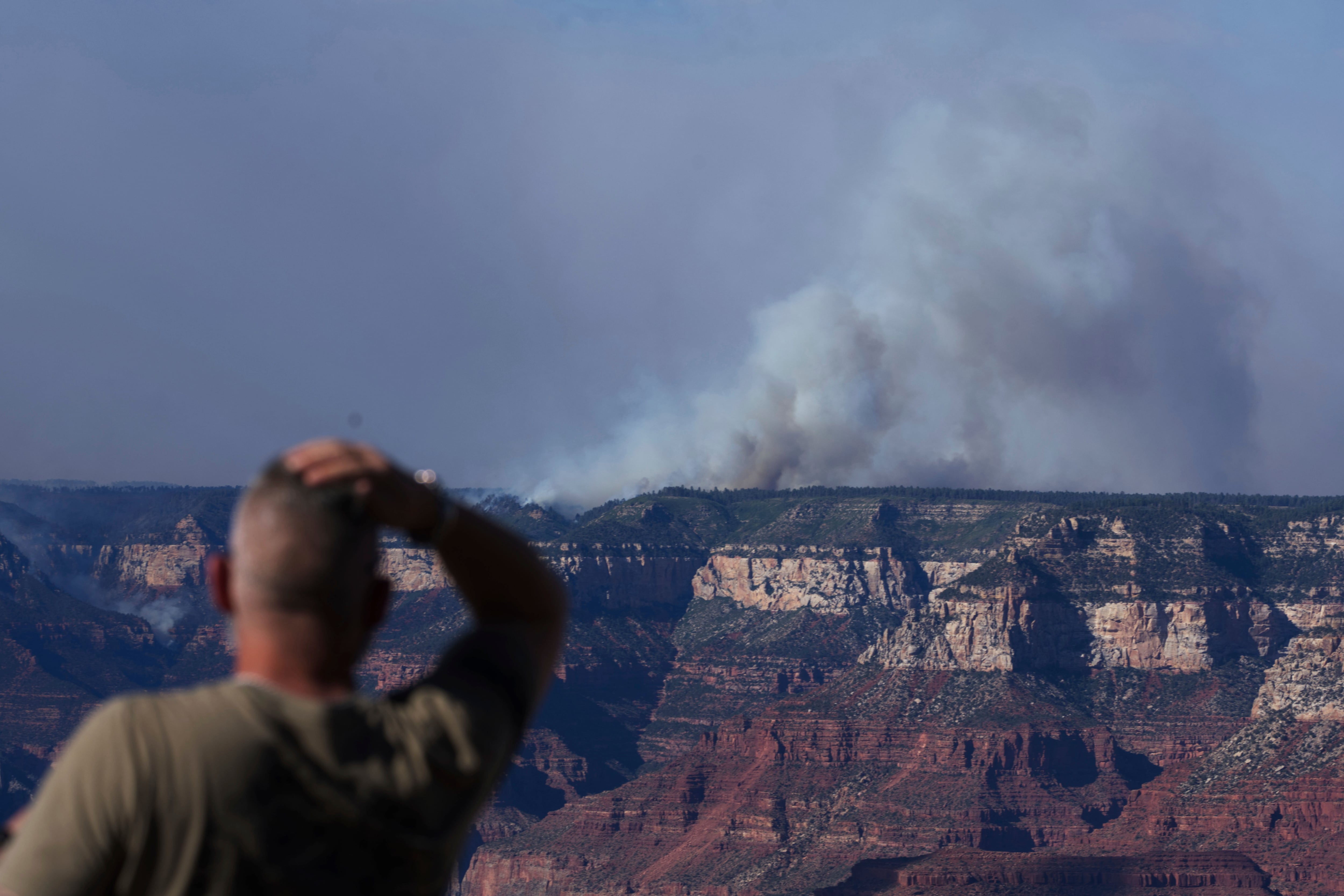 El Dragon Bravo destruyó en julio de 2025 el histórico Grand Canyon Lodge, construido en 1937 y declarado monumento histórico nacional (AP Photo/Jon Gambrell)