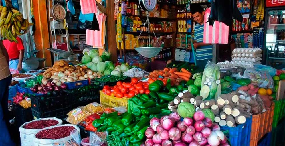 Adalid Irías advierte que el aumento de la canasta básica en Honduras está vinculado a la inestabilidad de los mercados internacionales. (Foto: Redes sociales)