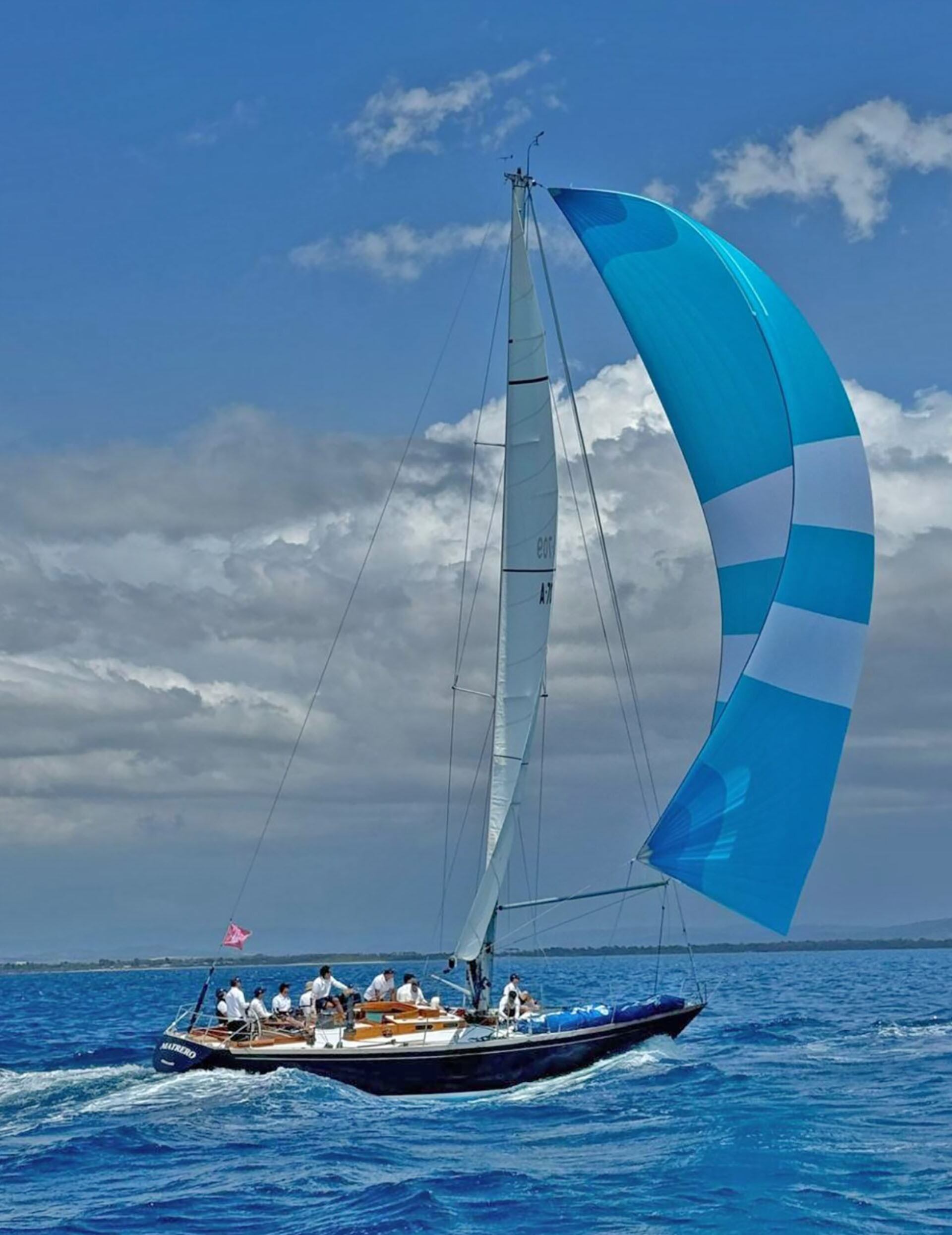 El velero argentino logró tres trofeos en su paso por la Costa Azul